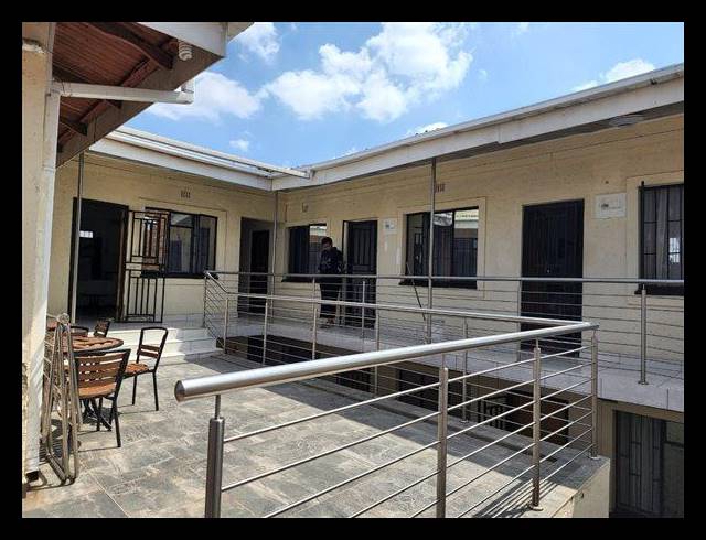 12 BEDROOM HOUSE FOR SALE IN BELLEVUE EAST